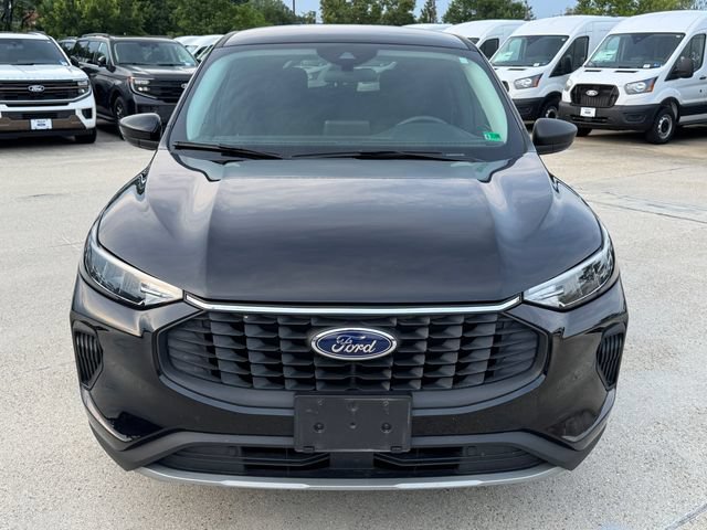 Certified 2023 Ford Escape Active AWD/4WD image 2