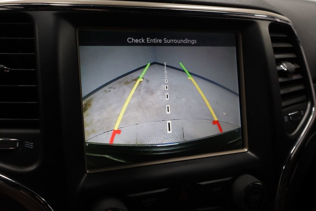 Used 2017 Jeep Grand Cherokee Limited image 11