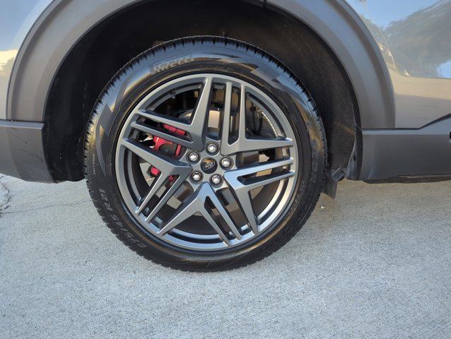 Certified 2025 Ford Explorer ST-Line w/ Premium Package image 30