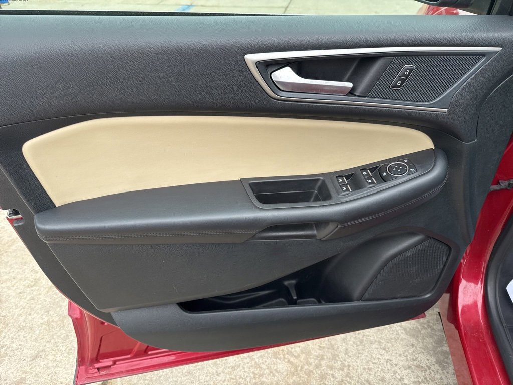 Certified 2024 Ford Edge SEL w/ Convenience Package image 9