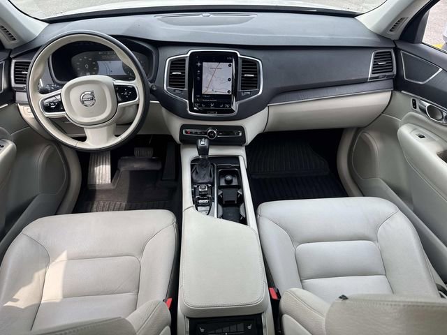 Used 2020 Volvo XC90 T6 Momentum AWD/4WD image 19