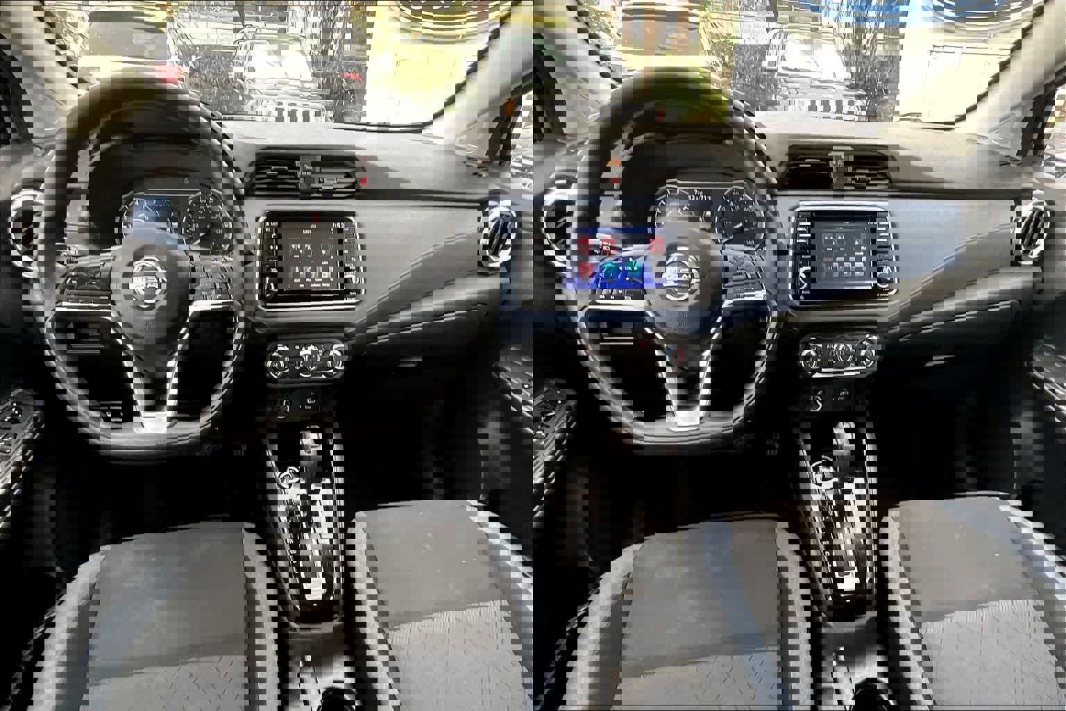 Used 2023 Nissan Versa SV image 12