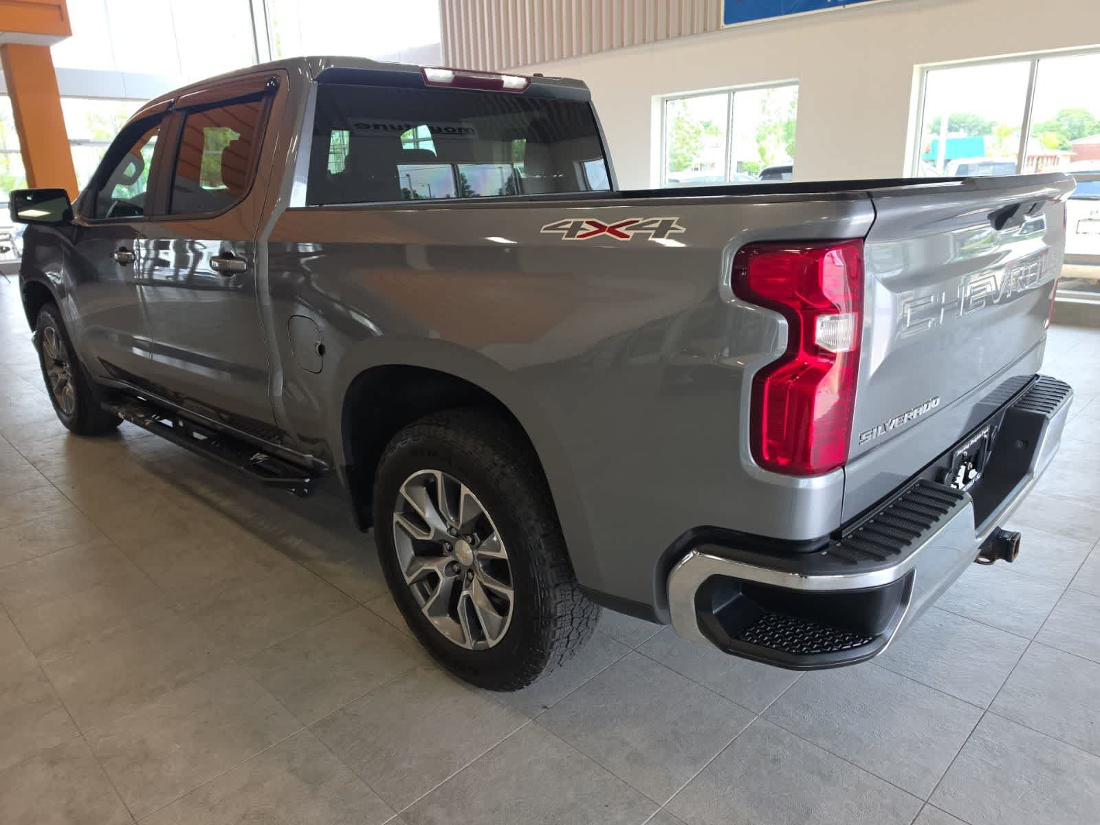 Used 2020 Chevrolet Silverado 1500 LT w/ All-Star Edition AWD/4WD image 9