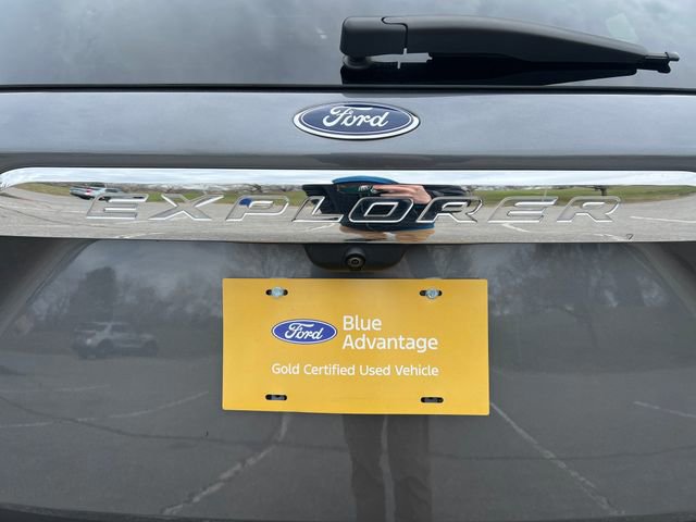 Certified 2023 Ford Explorer XLT w/ Equipment Group 202A AWD/4WD image 39