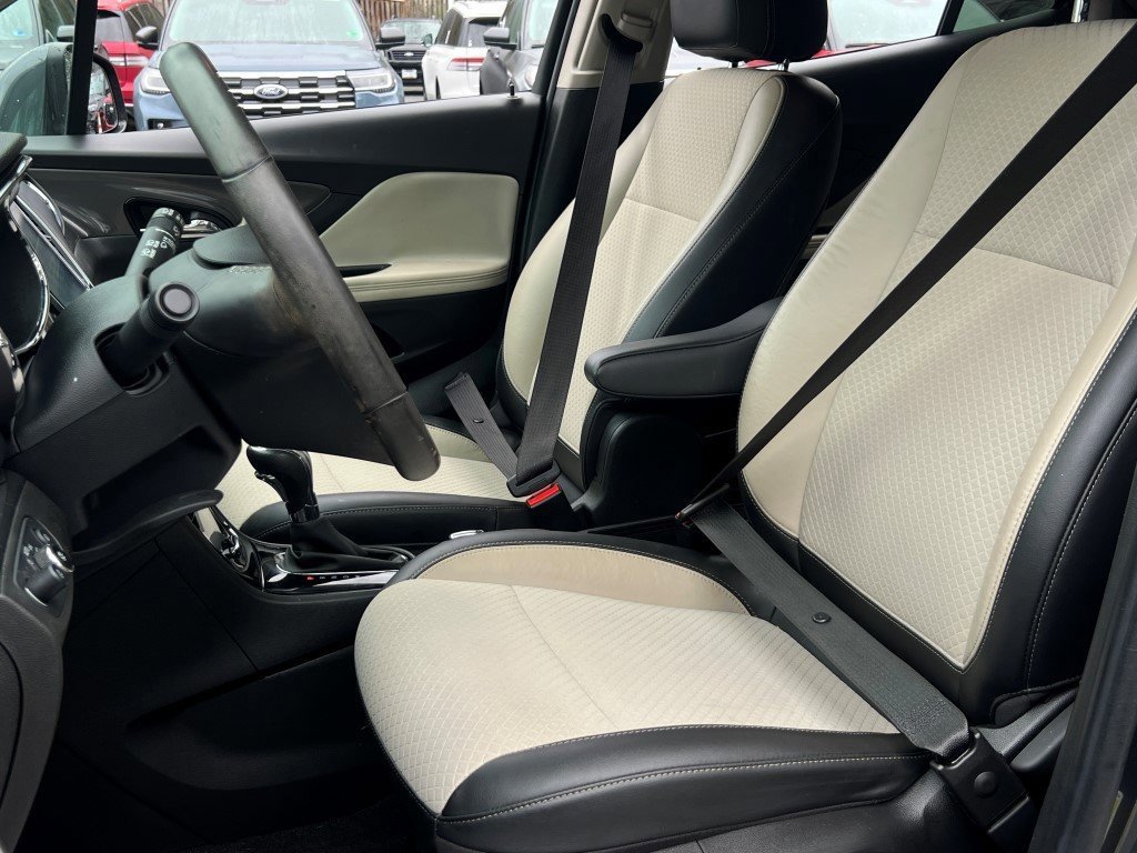 Used 2017 Buick Encore Preferred image 16