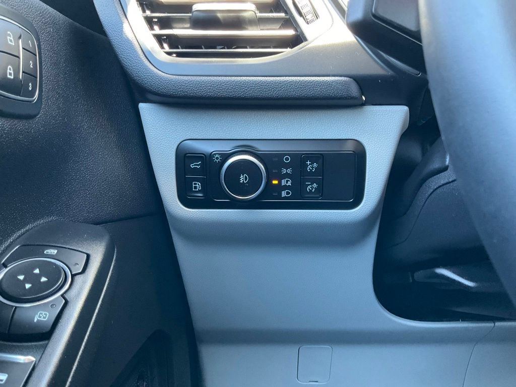Certified 2024 Ford Escape SE w/ PHEV Premium Package FWD image 42