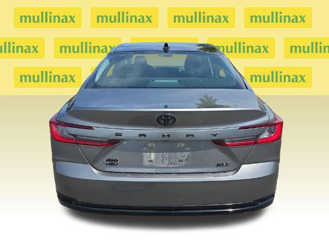 Used 2025 Toyota Camry XLE w/ Premium Plus Package AWD/4WD image 5
