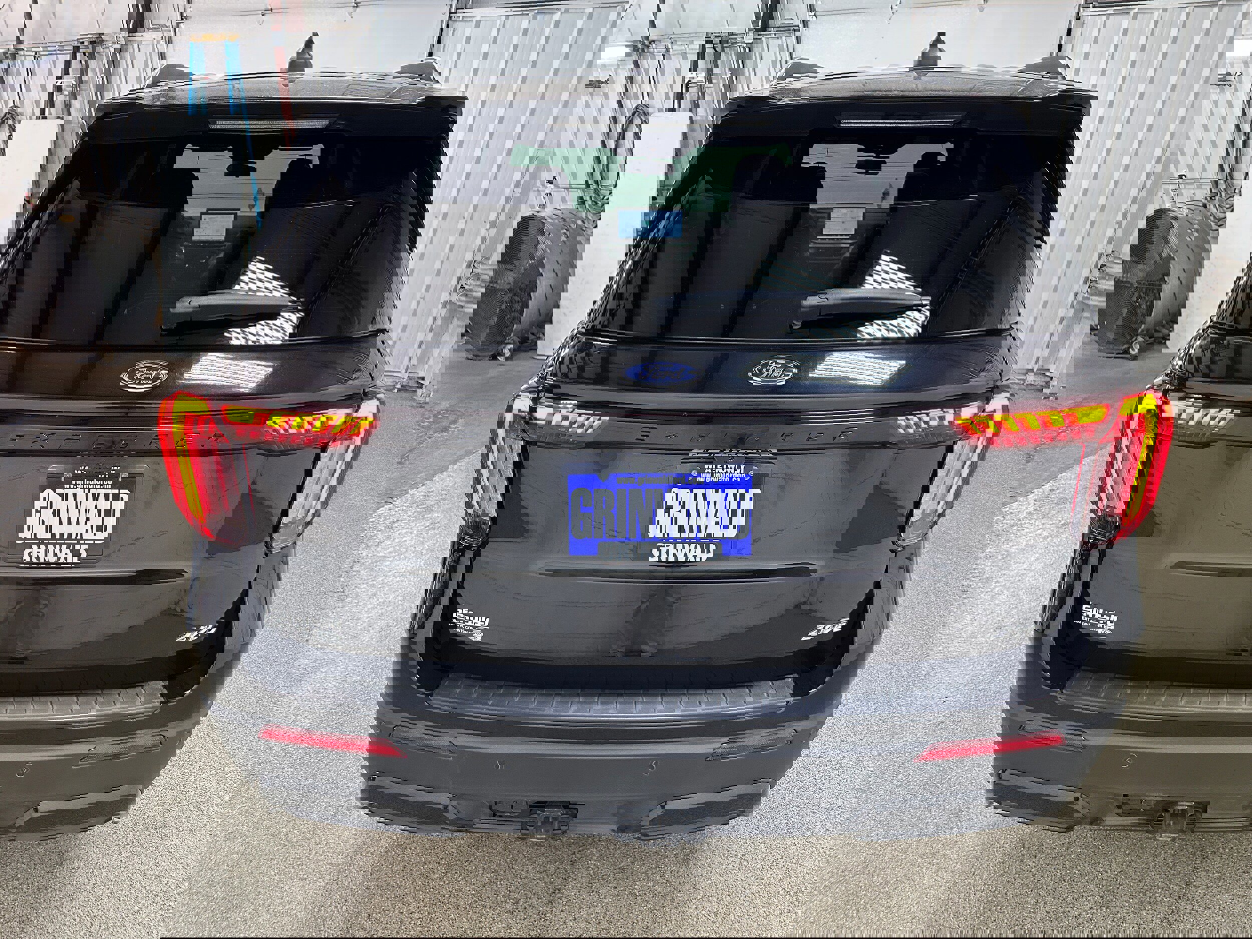 Certified 2025 Ford Explorer ST-Line image 4