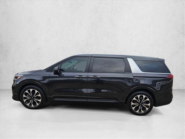 Used 2024 Kia Carnival EX FWD image 6