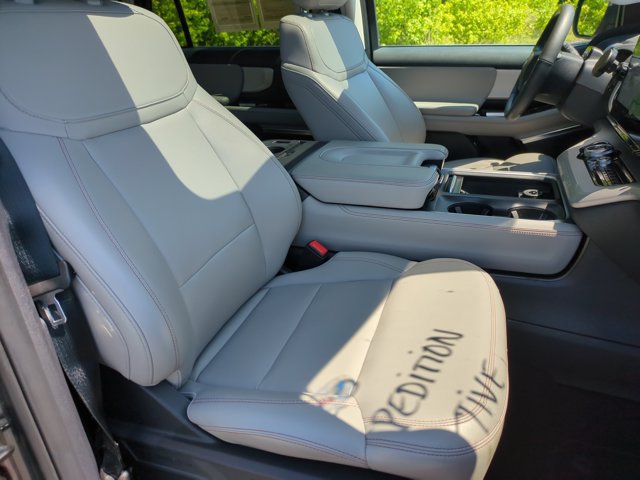 Certified 2025 Ford Expedition Active RWD image 36