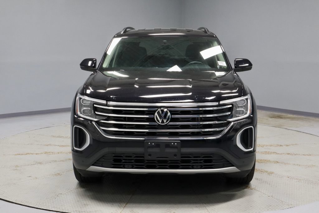 Used 2025 Volkswagen Atlas SE FWD image 7