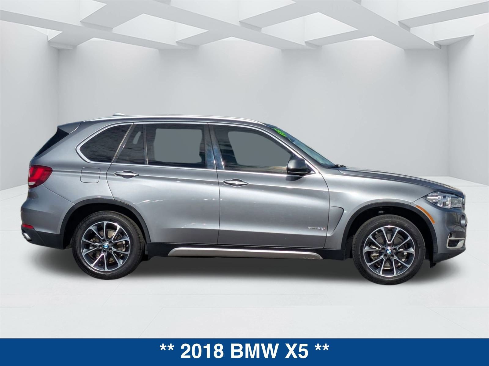 Used 2018 BMW X5 sDrive35i w/ Driving Assistance Package image 6