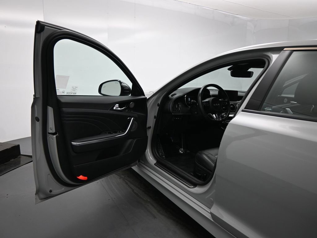 Used 2022 Kia Stinger GT2 w/ Scorpion Package image 35