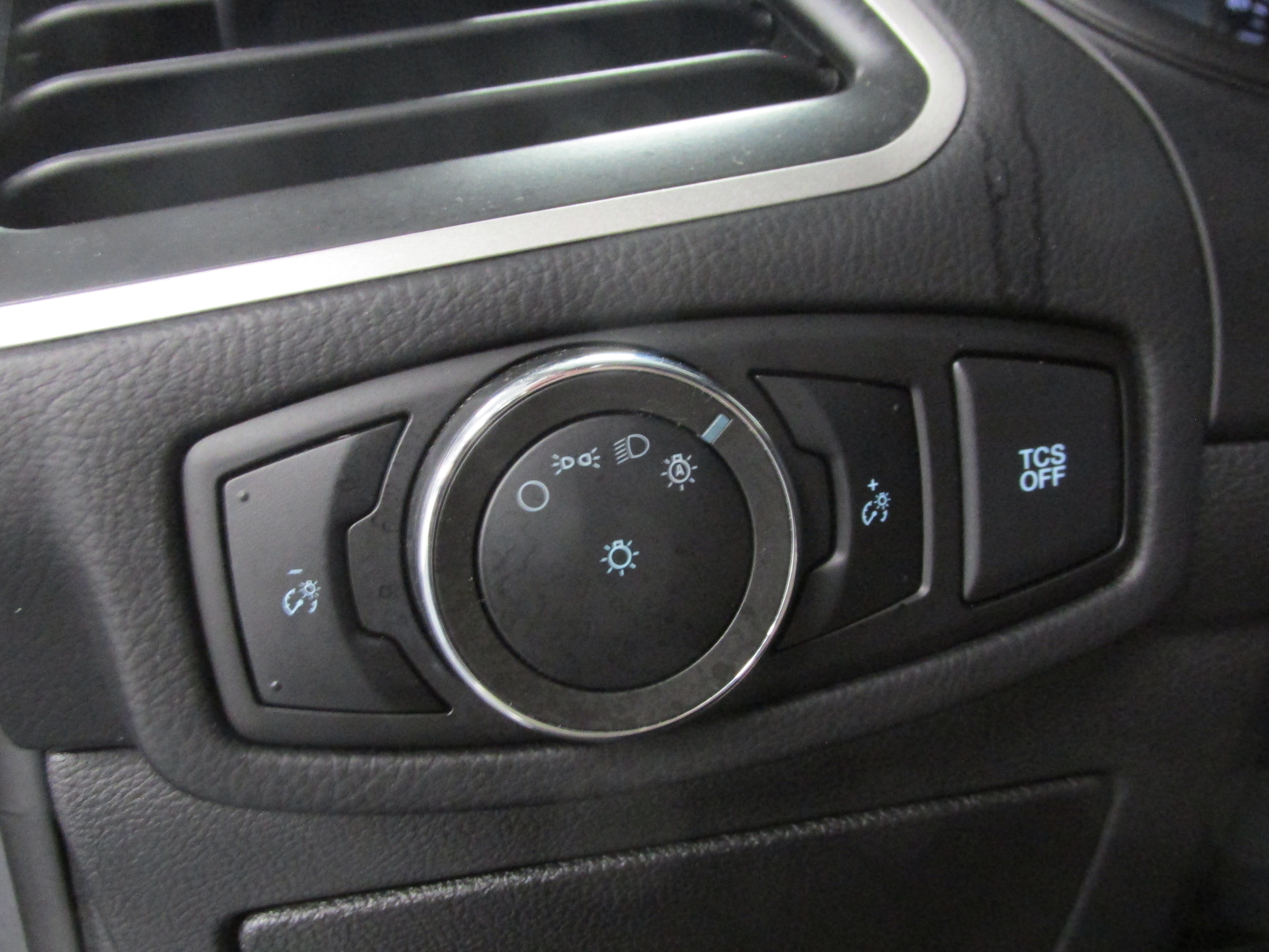 Certified 2024 Ford Edge SEL AWD/4WD image 30