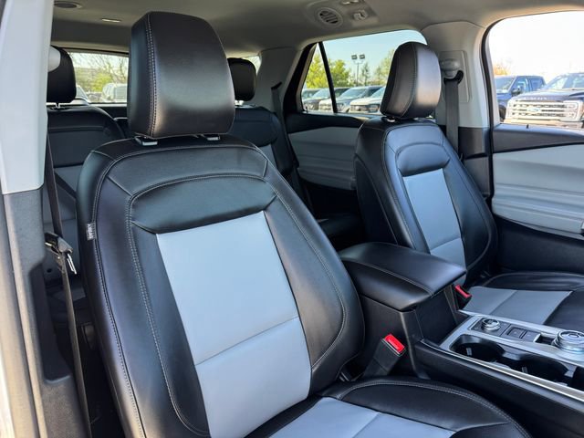 Certified 2023 Ford Explorer XLT w/ Equipment Group 202A AWD/4WD image 20