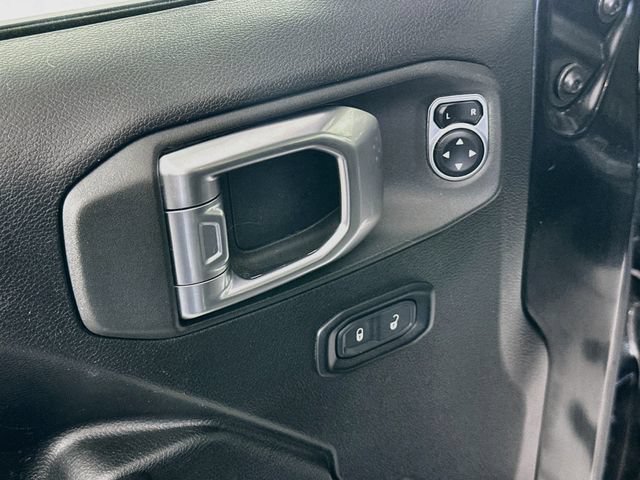 Used 2023 Jeep Wrangler Unlimited AWD/4WD image 25