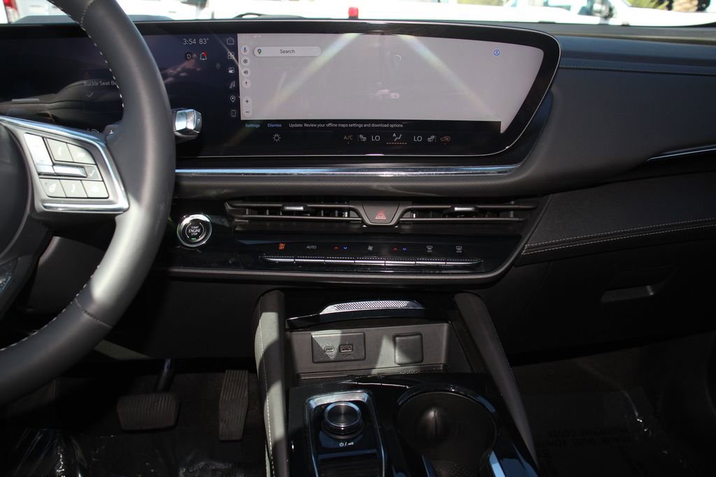 Used 2025 Buick Envision Preferred AWD/4WD image 18