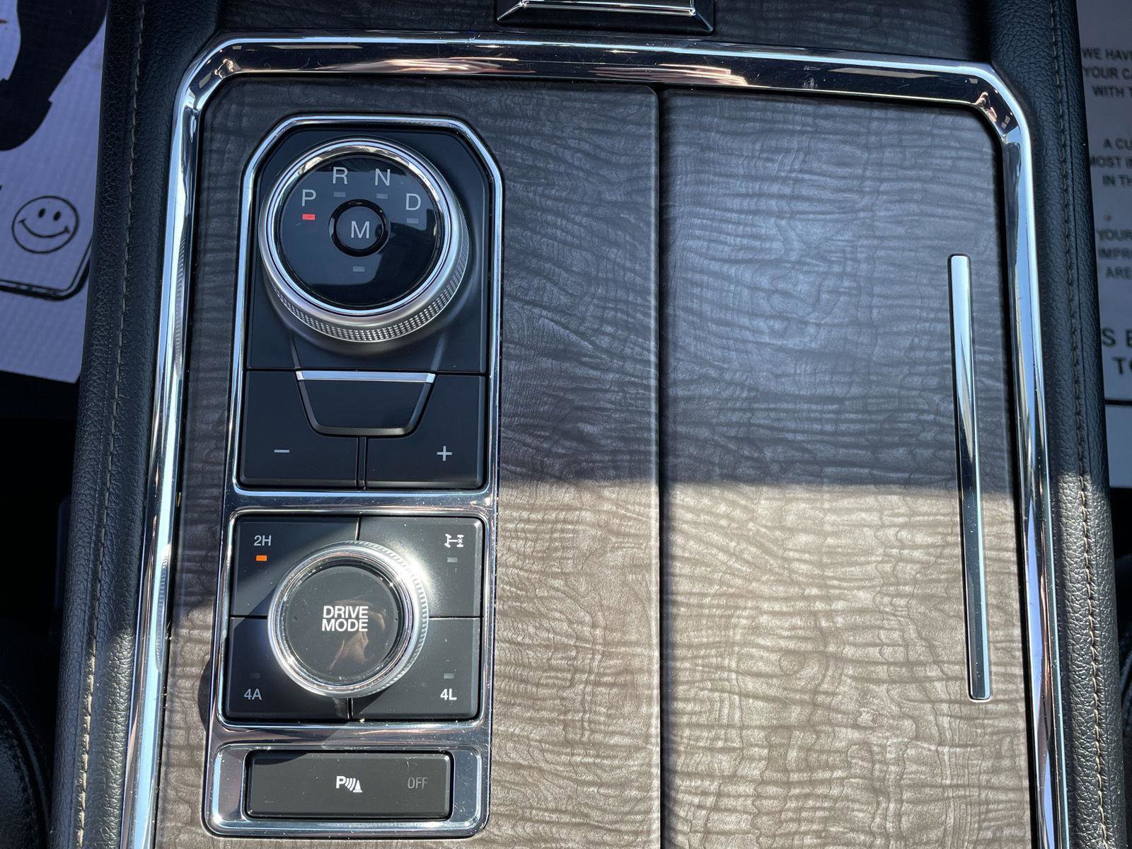 Certified 2020 Ford Expedition Limited AWD/4WD image 20