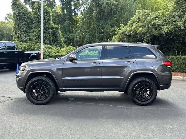 Used 2017 Jeep Grand Cherokee Altitude AWD/4WD image 12