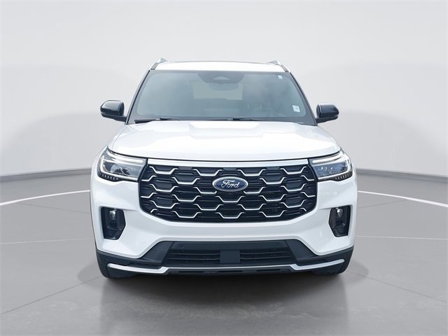 Certified 2025 Ford Explorer Platinum w/ Ultimate Package image 8
