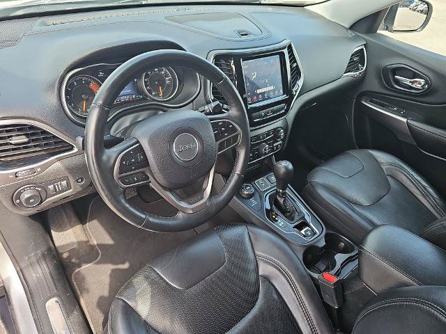 Used 2019 Jeep Cherokee Limited w/ Trailer Tow Group AWD/4WD image 15