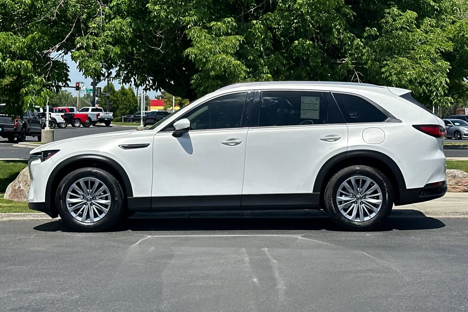Used 2024 MAZDA CX-90 3.3 Turbo w/ Preferred Plus AWD/4WD image 5