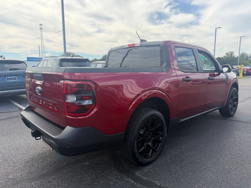 Certified 2025 Ford Maverick XLT w/ Black Appearance Package AWD/4WD image 8