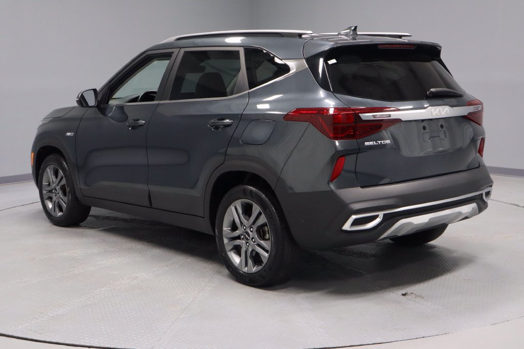 Used 2023 Kia Seltos S w/ Navigation Package AWD/4WD image 9