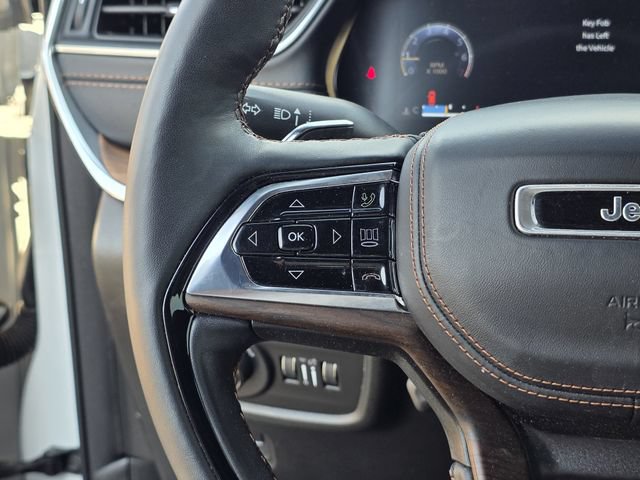 Used 2023 Jeep Grand Cherokee Summit w/ Luxury Tech Group V RWD image 29