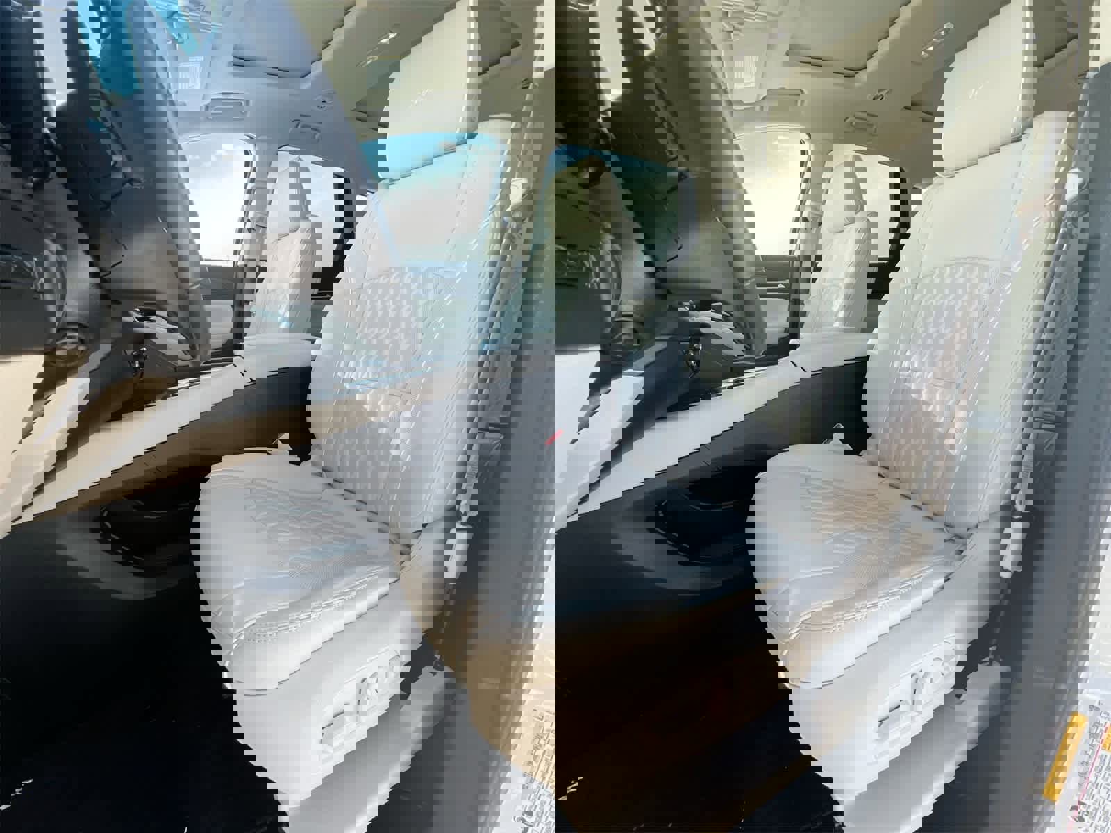 Used 2024 Buick Enclave Avenir w/ Avenir Technology Package image 16