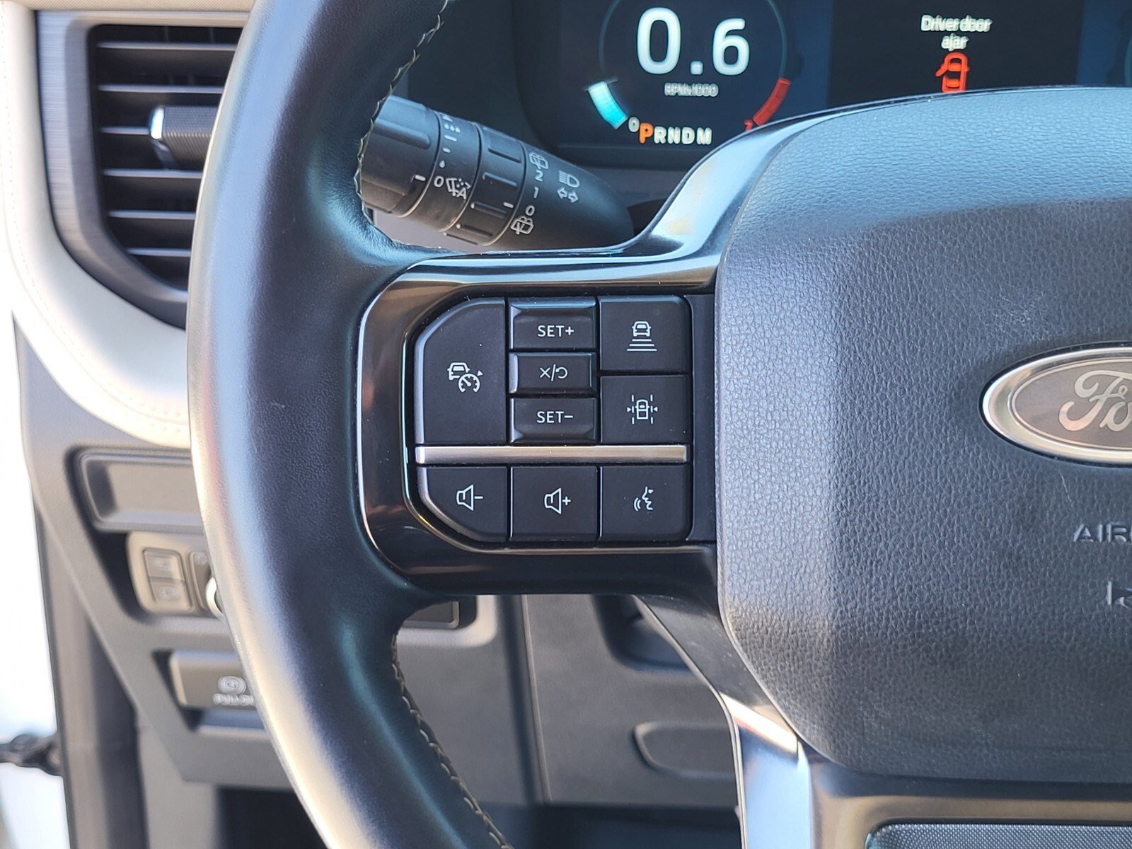 Certified 2023 Ford Expedition Platinum image 29