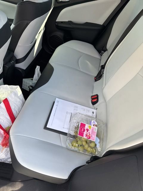 Used 2021 Toyota Prius L Eco image 7