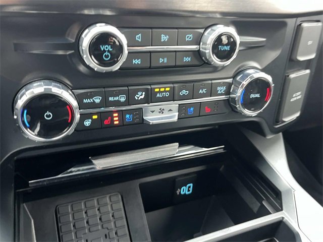 Certified 2024 Ford F250 Lariat w/ Sport Appearance Package image 33
