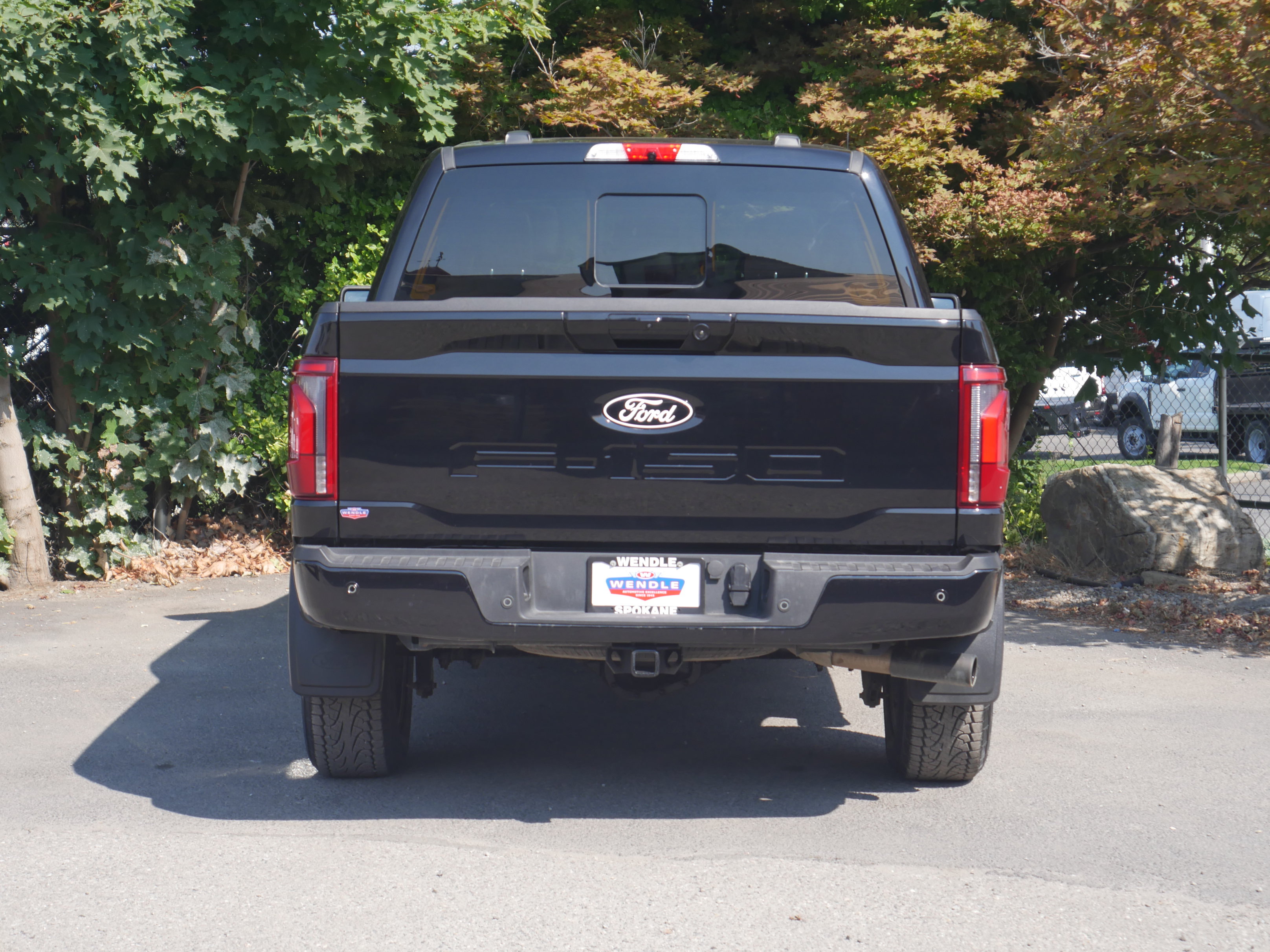 Certified 2024 Ford F150 Platinum w/ FX4 Off-Road Package AWD/4WD image 25