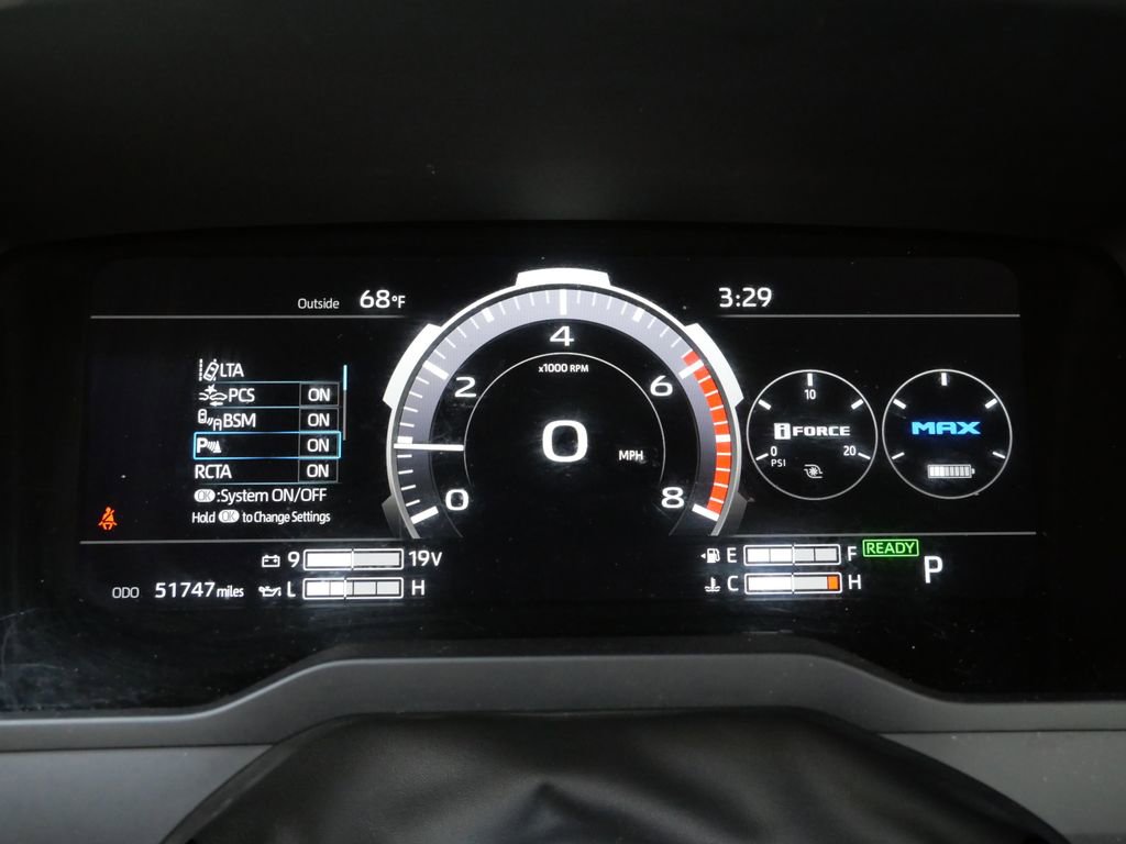 Used 2024 Toyota Sequoia Capstone AWD/4WD image 28
