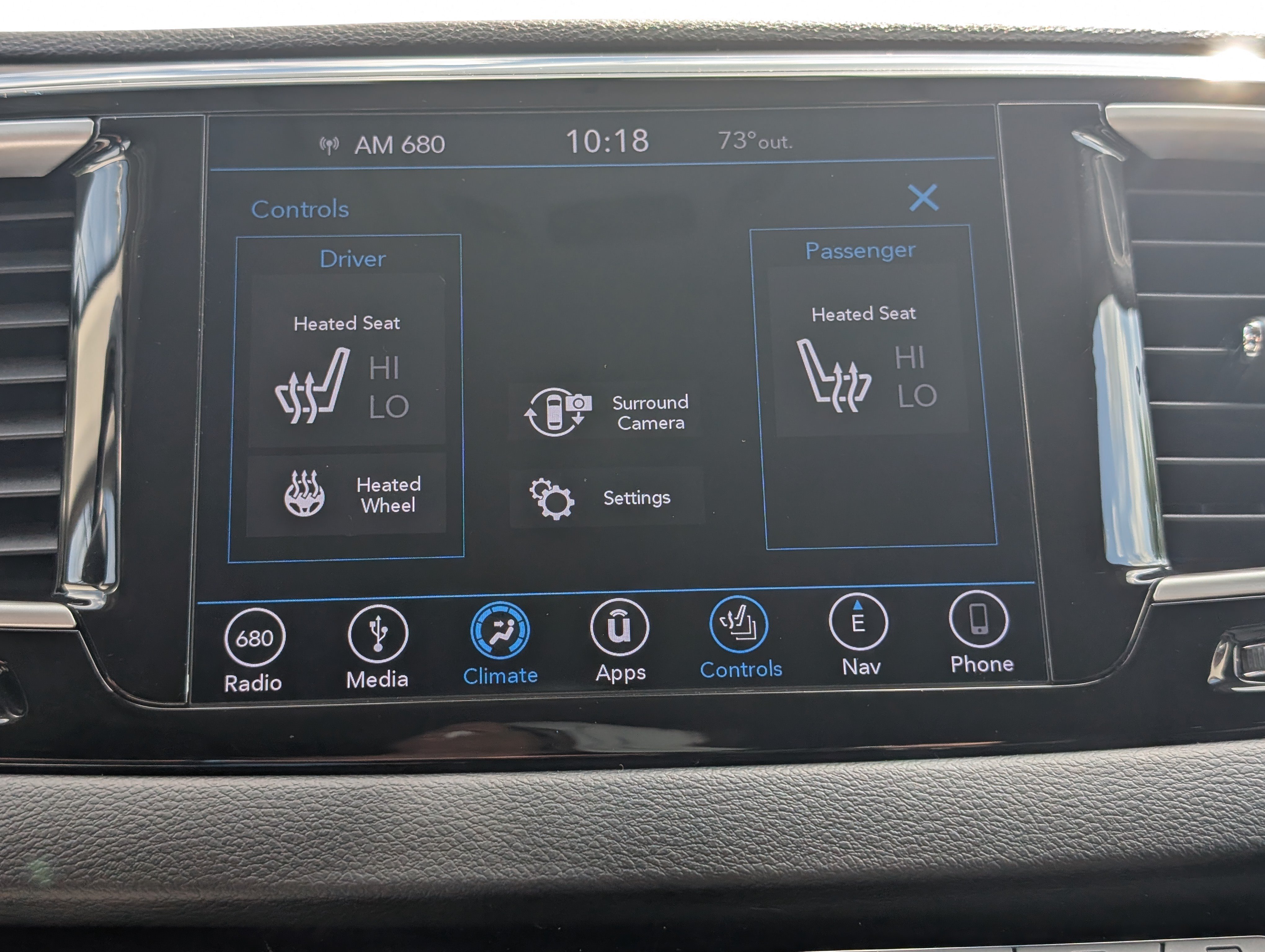 Used 2019 Chrysler Pacifica Touring Plus w/ Advanced Safetytec Group FWD image 32