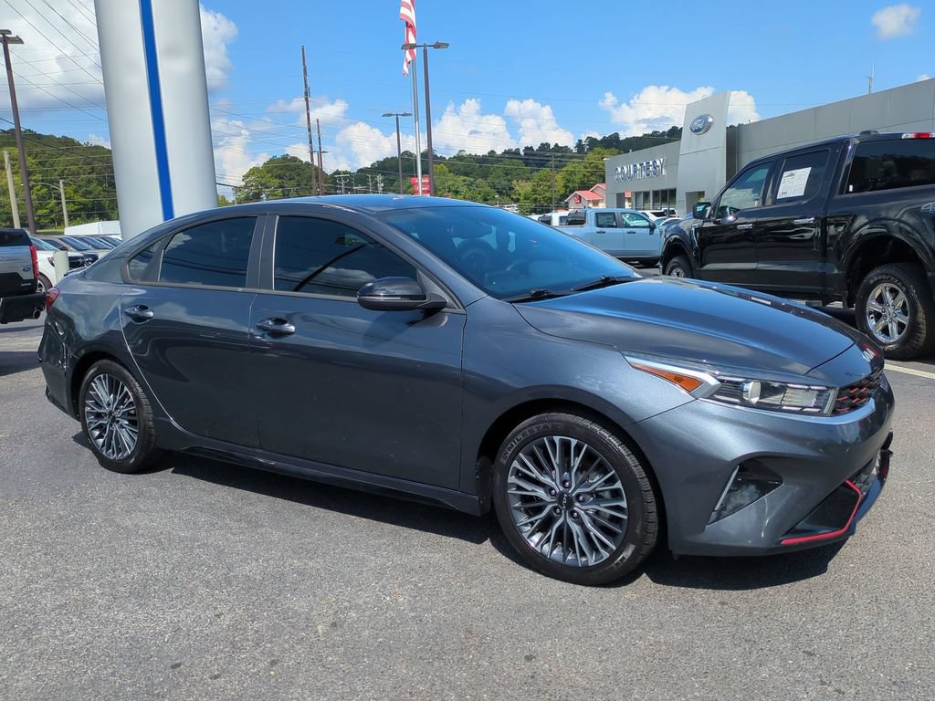 Used 2022 Kia Forte GT-Line w/ GT-Line Technology Package FWD image 2
