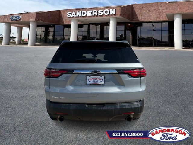 Used 2023 Chevrolet Traverse LS w/ Safety Package image 4