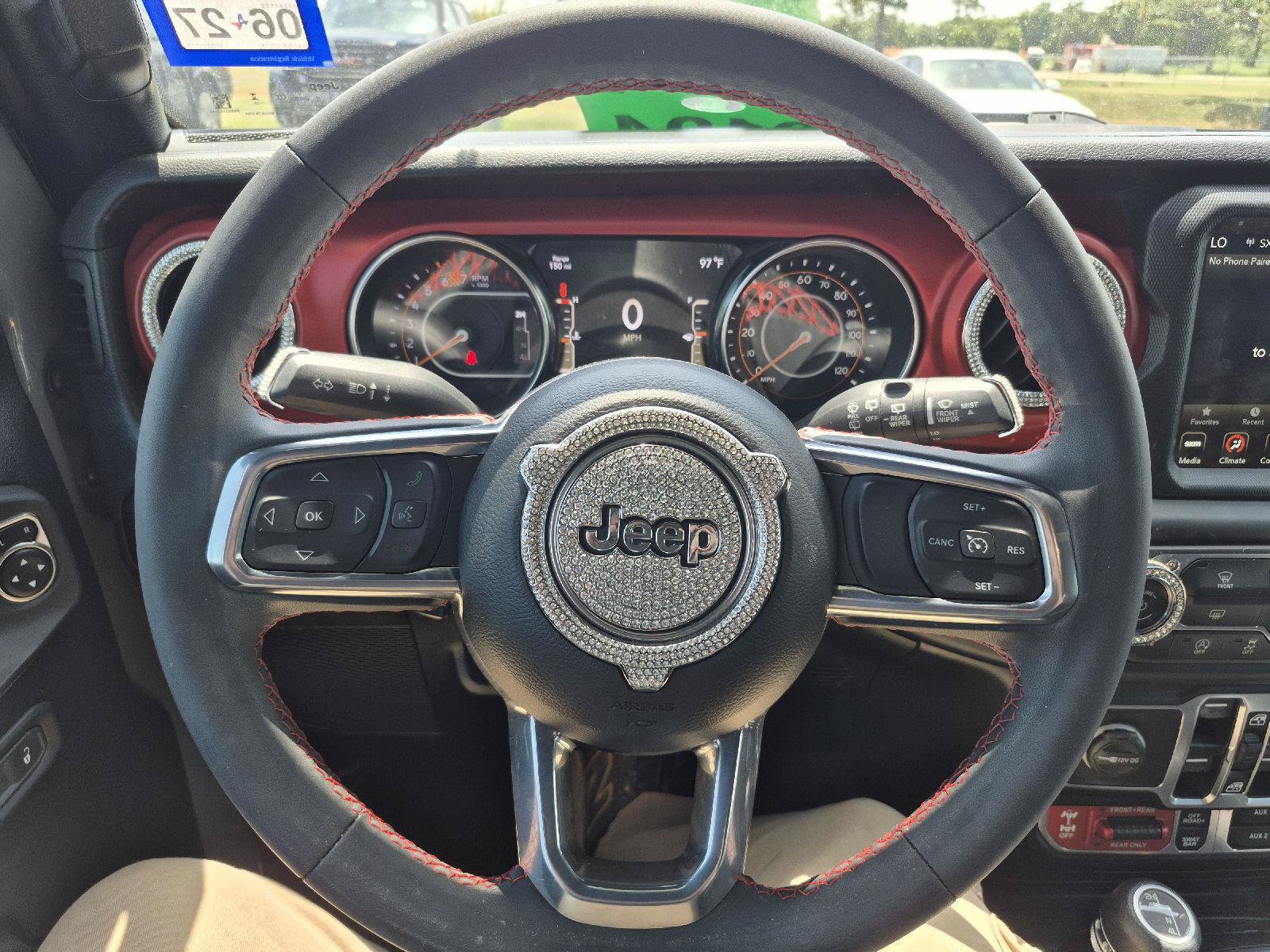 Used 2023 Jeep Wrangler Unlimited Rubicon AWD/4WD image 6