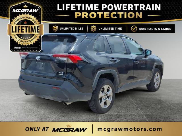 Used 2025 Toyota RAV4 XLE AWD/4WD image 3
