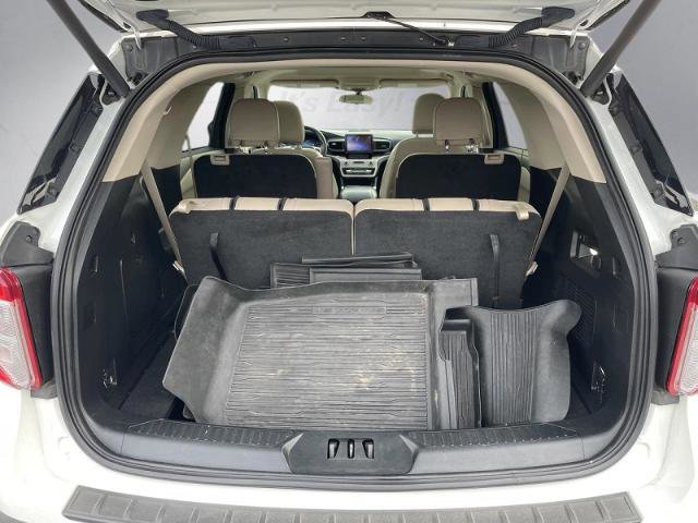 Certified 2022 Ford Explorer XLT w/ Equipment Group 202A image 27