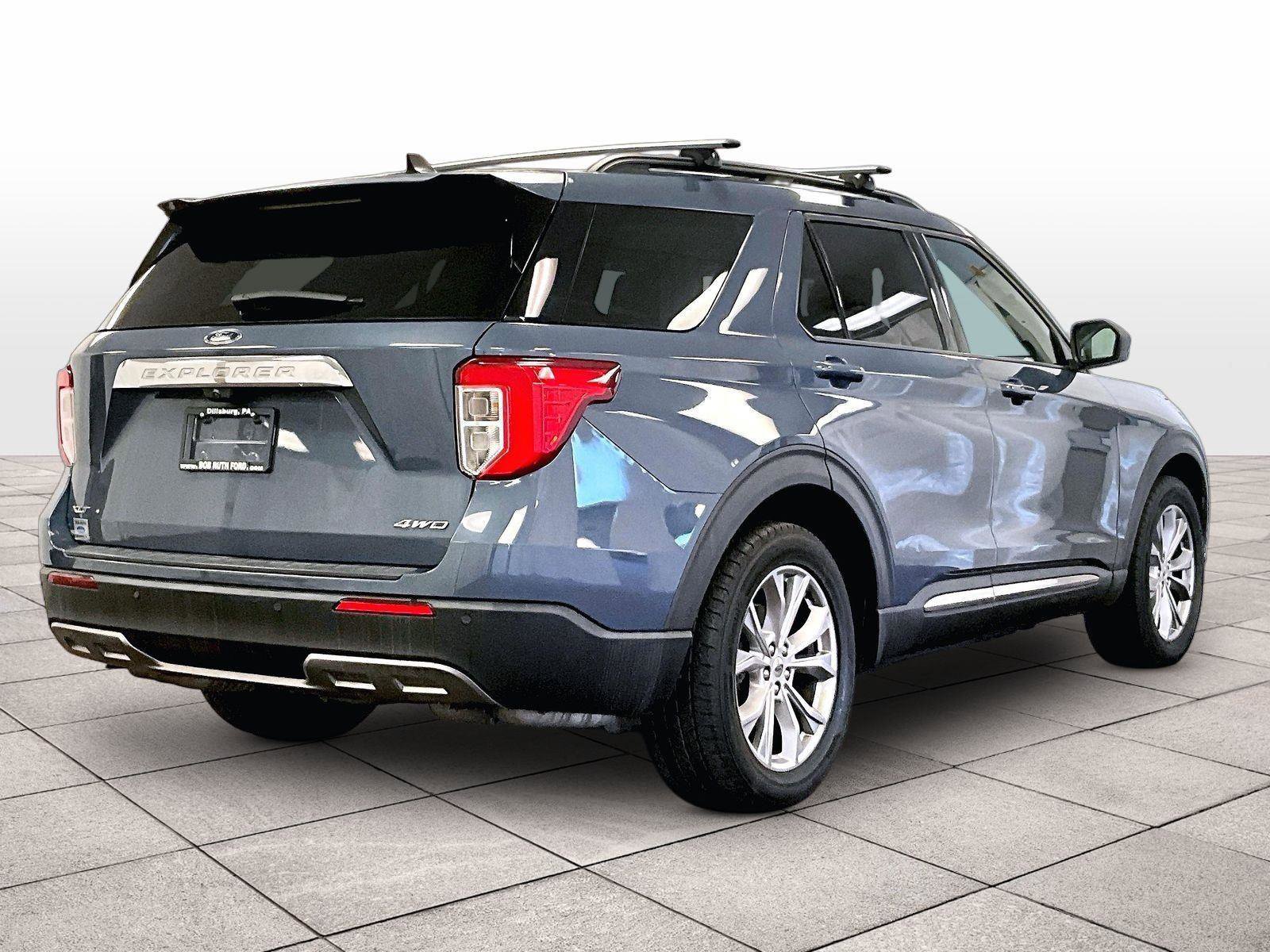 Certified 2021 Ford Explorer XLT w/ Equipment Group 202A image 11