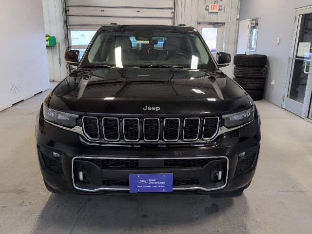 Used 2022 Jeep Grand Cherokee Overland w/ Luxury Tech Group IV AWD/4WD image 8