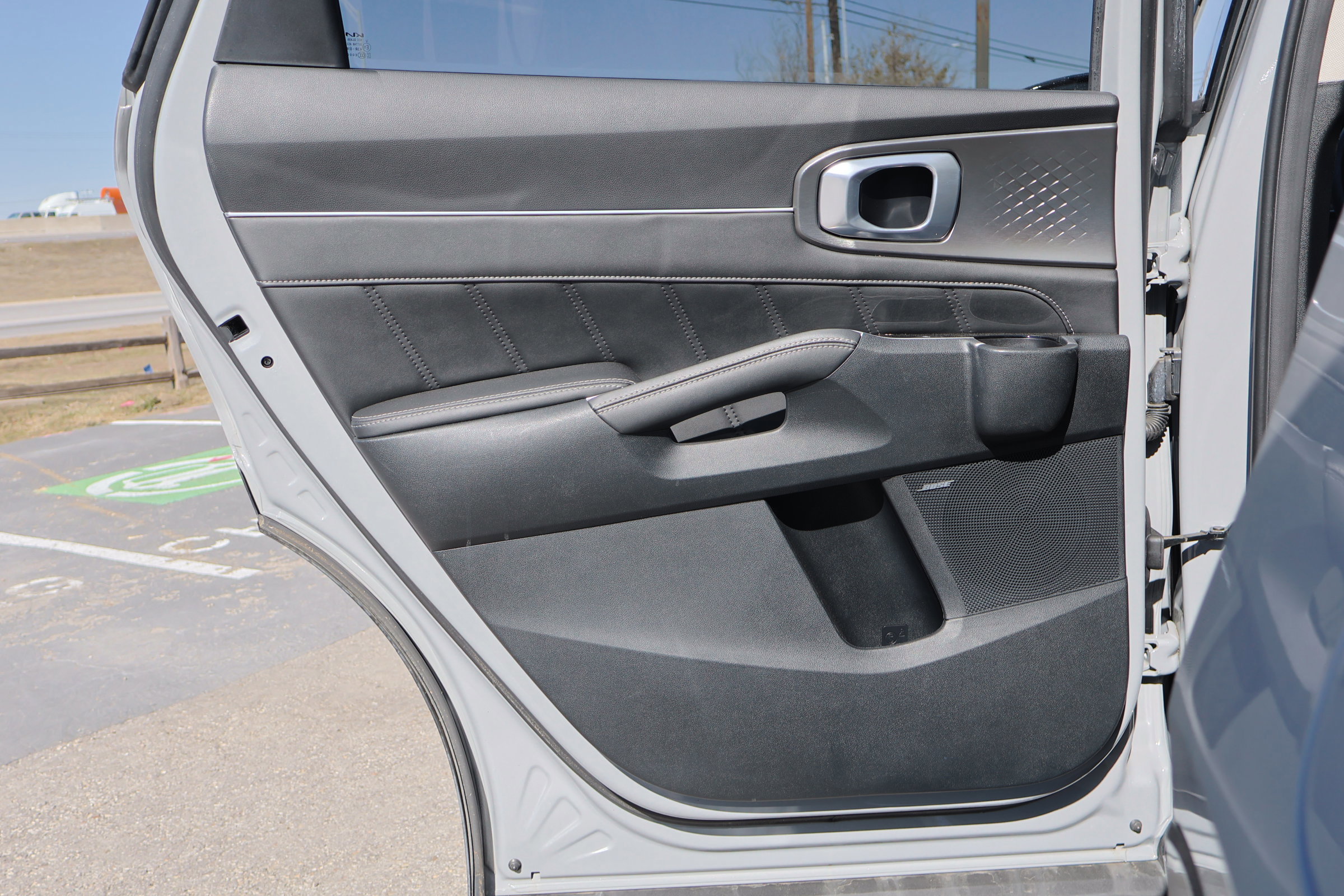 Used 2022 Kia Sorento SX image 30