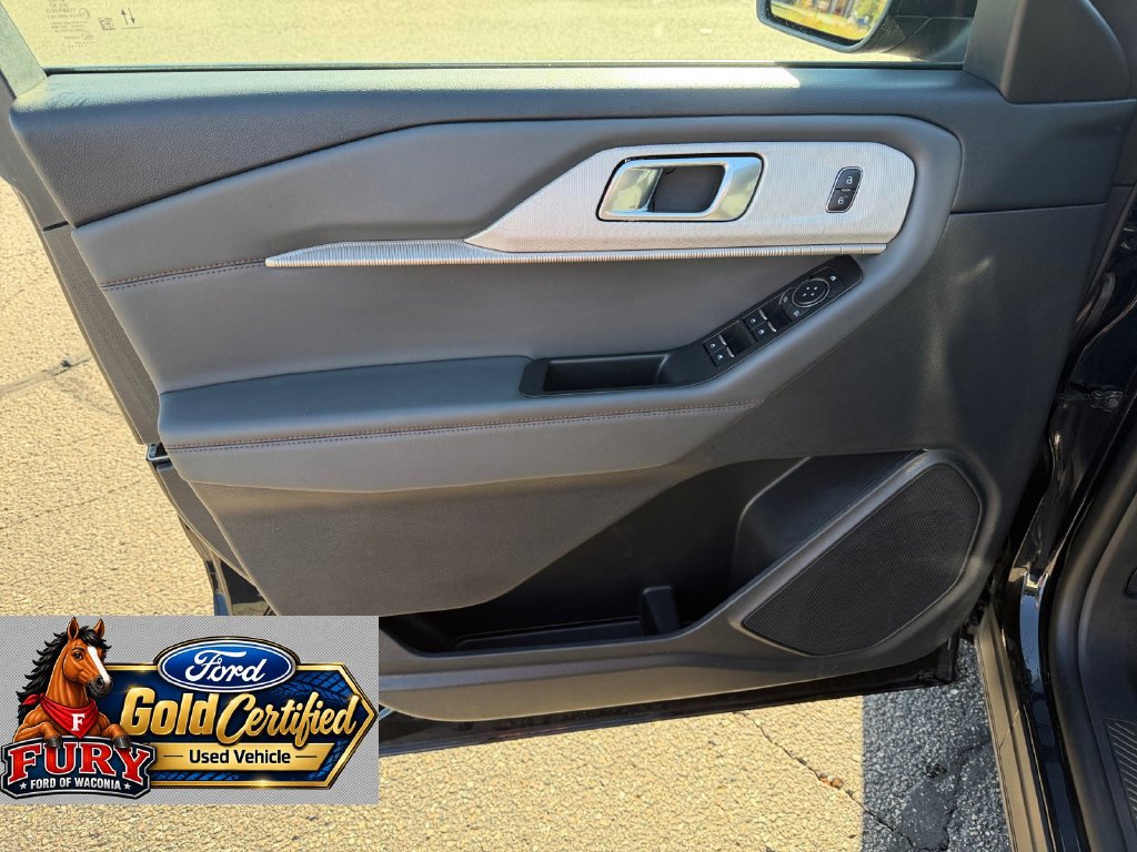Certified 2025 Ford Explorer Active AWD/4WD image 28