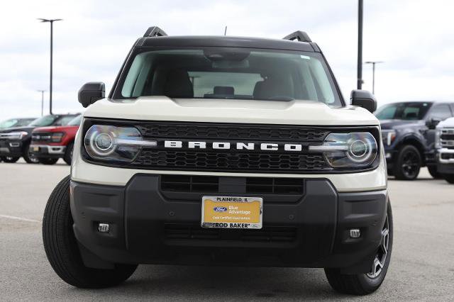 Certified 2025 Ford Bronco Sport Outer Banks w/ Outer Banks Tech Package+ AWD/4WD image 2