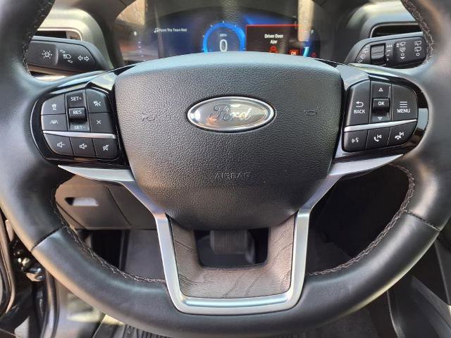 Certified 2022 Ford Explorer Platinum w/ Equipment Group 601A image 23