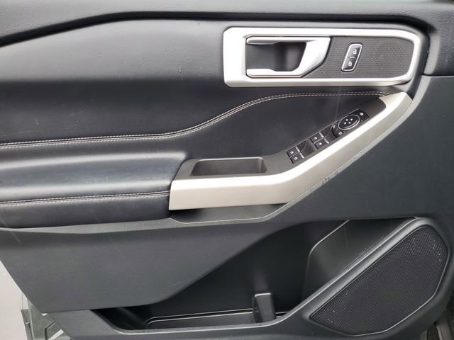 Certified 2022 Ford Explorer XLT w/ Equipment Group 202A image 27