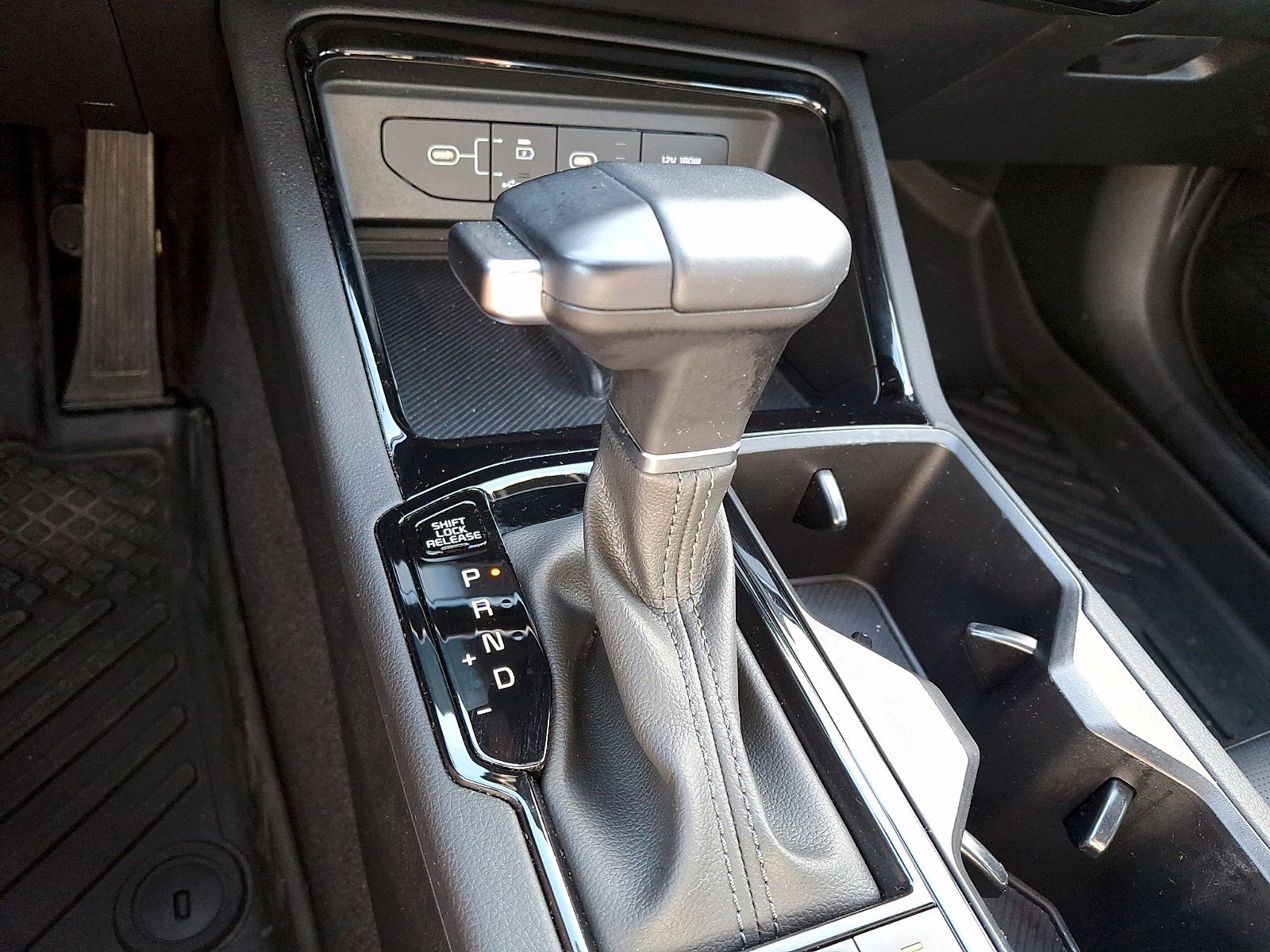 Used 2025 Kia K5 GT FWD image 14