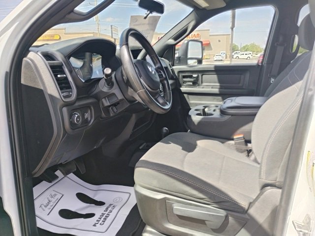 Used 2024 RAM 3500 Tradesman w/ Chrome Appearance Group image 9